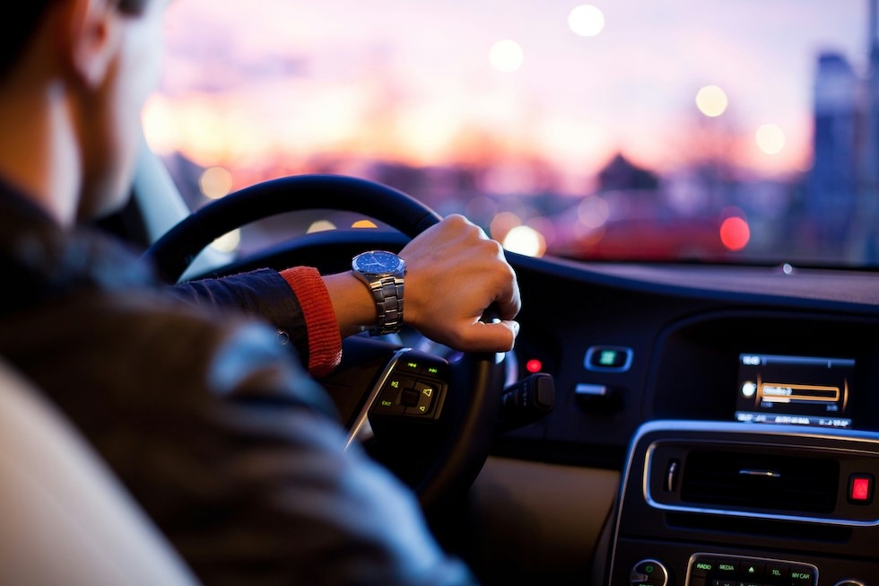 Conducteur au volant